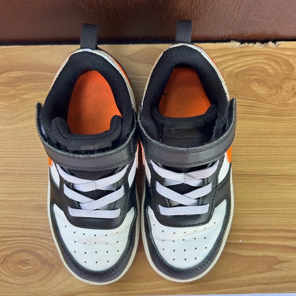 Nike Black and Orange Sneakers with Classic Swoosh - Picture 6 of 7
